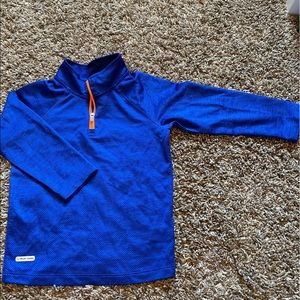 Long sleeve athletic wear, 1/4 zip pullover.